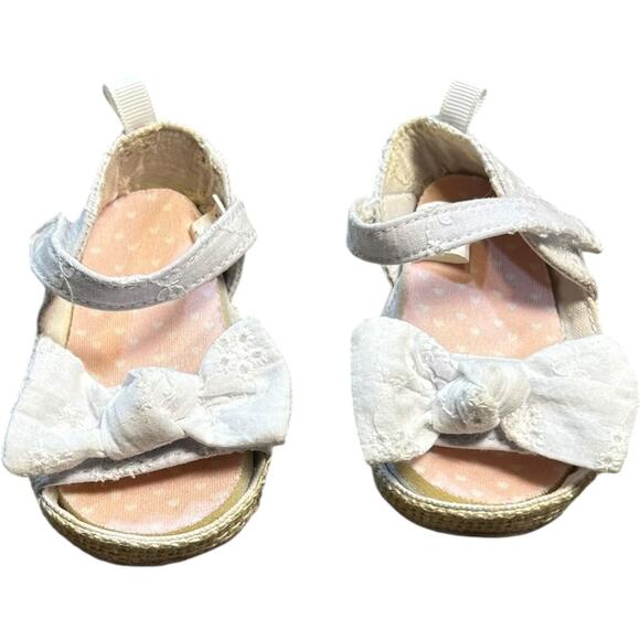 Floral White Bow Stepping Stones Baby Sandals - Picture 1 of 6
